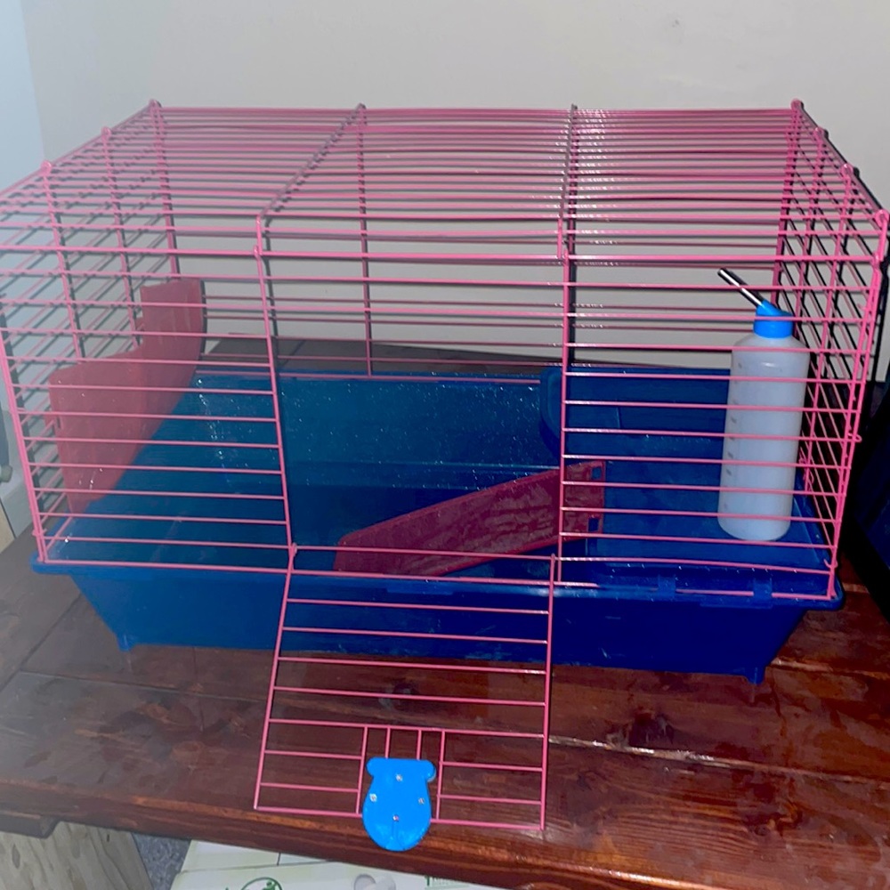 Small animal enclosure
